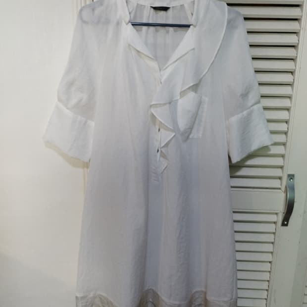 42 베네통 화이트 셔츠 원피스