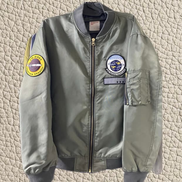 에잇세컨즈 항공점퍼