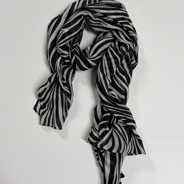 락스타 지브라 목도리 00s 펑크 y2k 나나깔