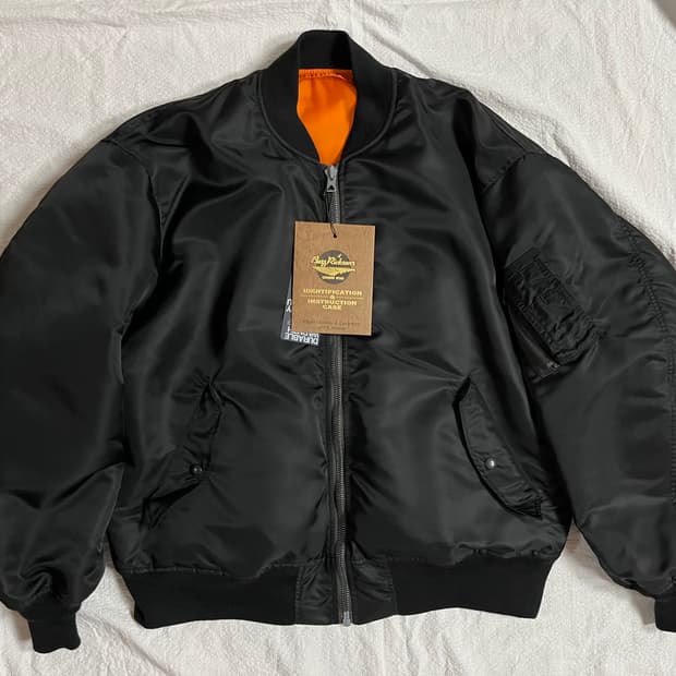 (새상품)버즈릭슨 x 바이닐아카이브 x 빔즈재팬 콜라보 MA-1 자켓