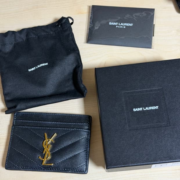 입생로랑 금장 카드지갑 팝니다