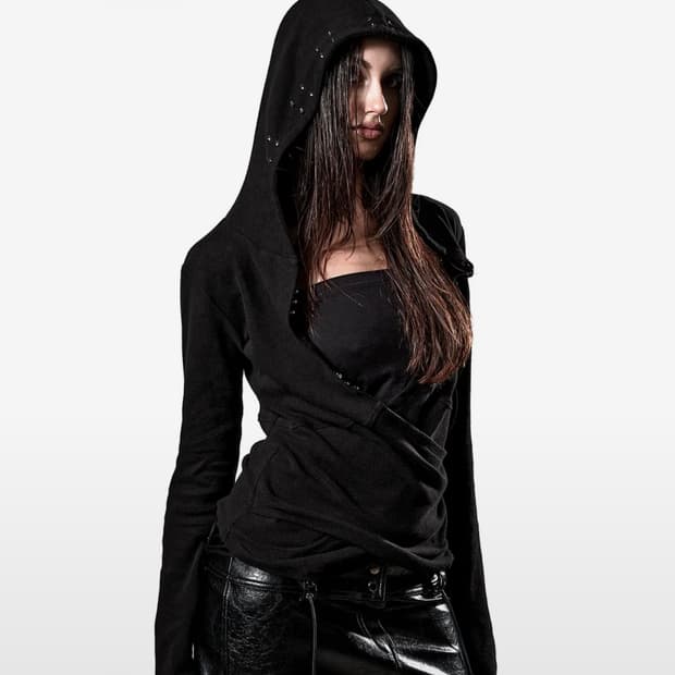 이양 STUDDED HOOK 2-WAY HOODIE BLACK
