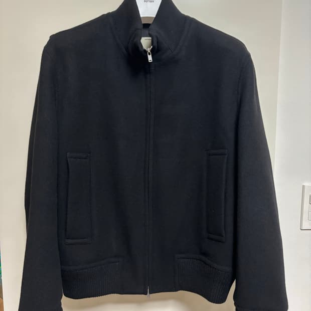 포터리 25fw 멜톤 울 덱자켓 2사이즈 블랙