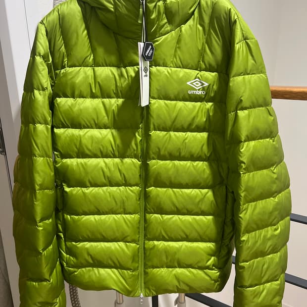 엄브로경량패딩