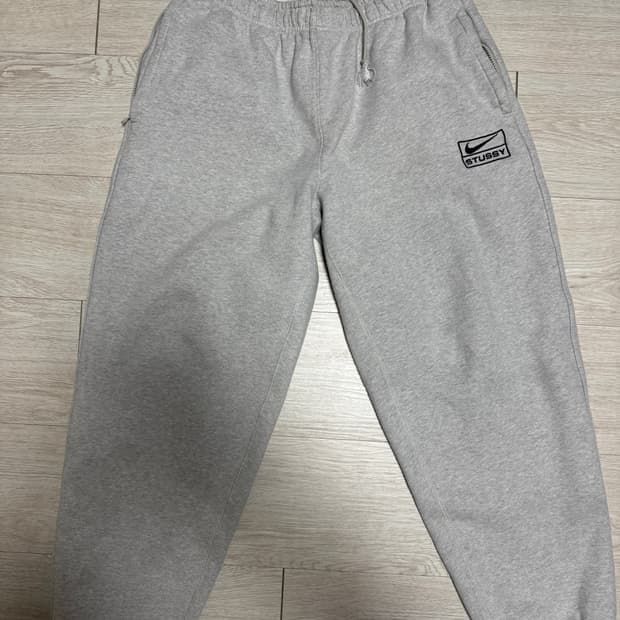 [M]나이키 스투시 플리스 팬츠 그레이