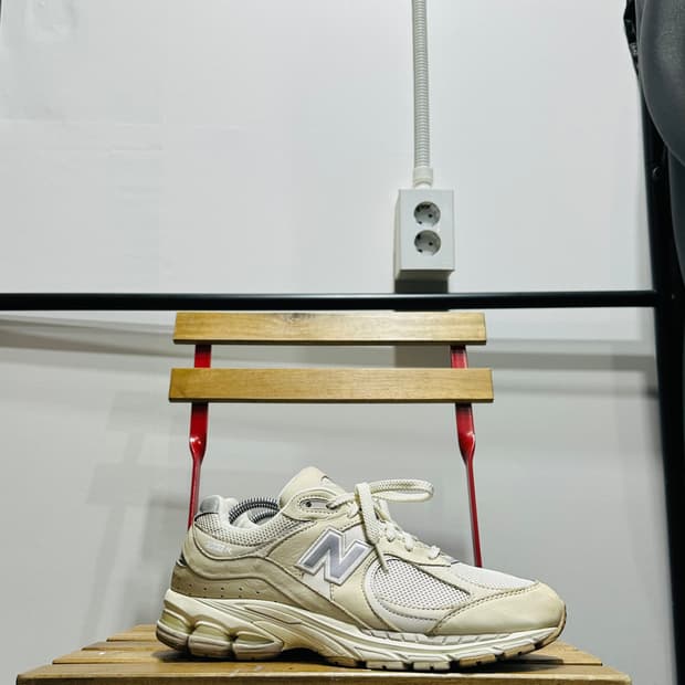 270) 뉴발란스 운동화 남성 남자 신발 2002R 아이보리