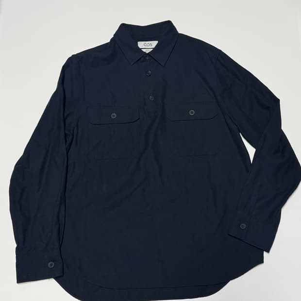 코스 cos 더블 포켓 풀오버 반집업 유틸리티 셔츠 네이비