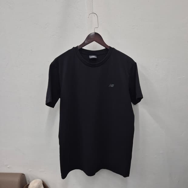 뉴발란스 코튼 반팔티 105