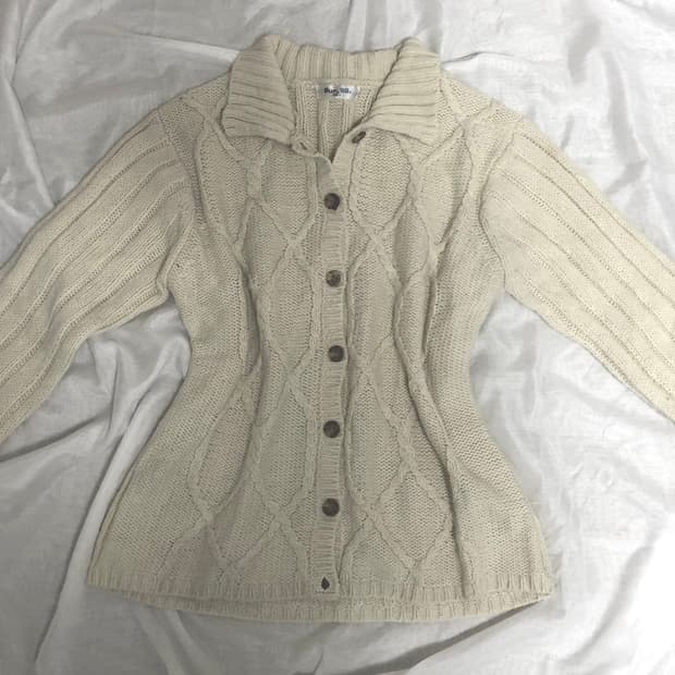 빈티지 모리걸 하구미 아이보리 케이블 니트 가디건