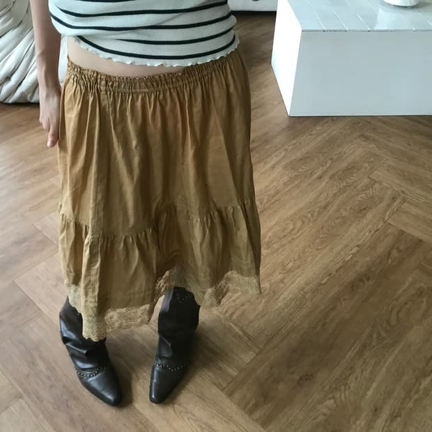vintage beige frill skirt
