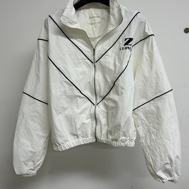ZAN CLOVER 화이트 바람막이