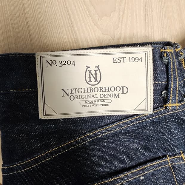 (M/30~32)네이버후드 스트레이트핏 셀비지 데님