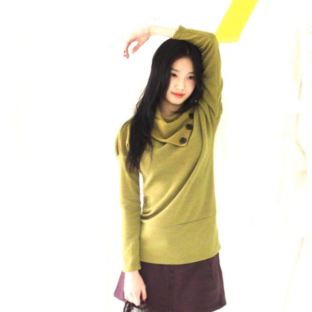 인앤양인하모니 나나 터틀넥 올리브