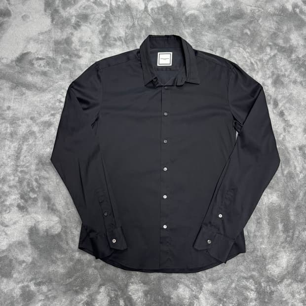 우영미 블랙 셔츠