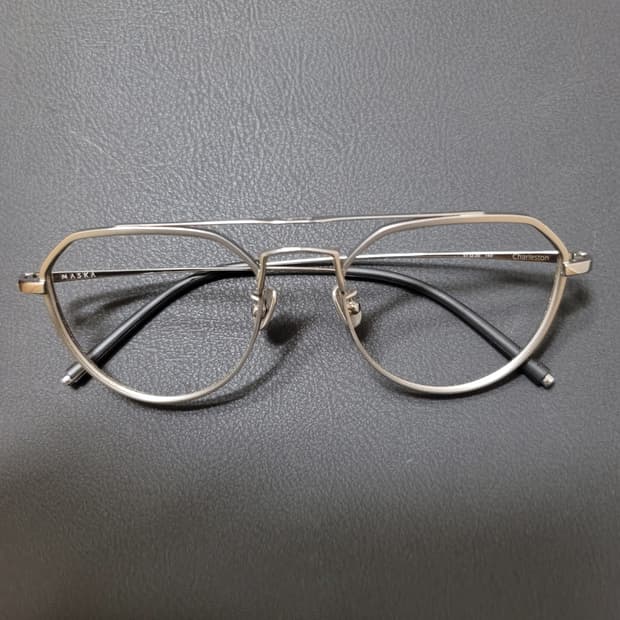 마스카 실버 티타늄 안경테 정품 일본 정품 거의새것

