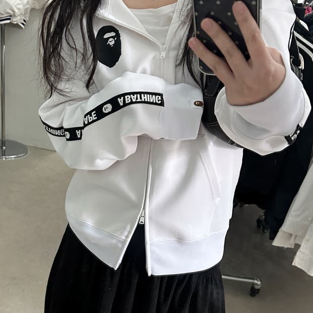 베이프 화이트 사이드라인 빅사루 폴리 후드집업 