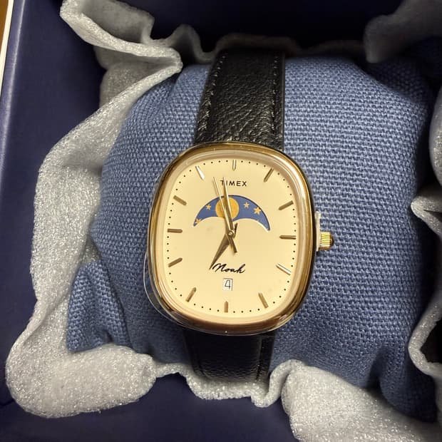 Timex x Noah 콜라보 문페이즈 워치 새상품