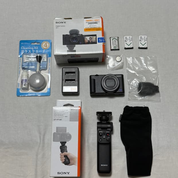 소니 ZV-1 카메라 + GP-VPT2BT 삼각대 포함