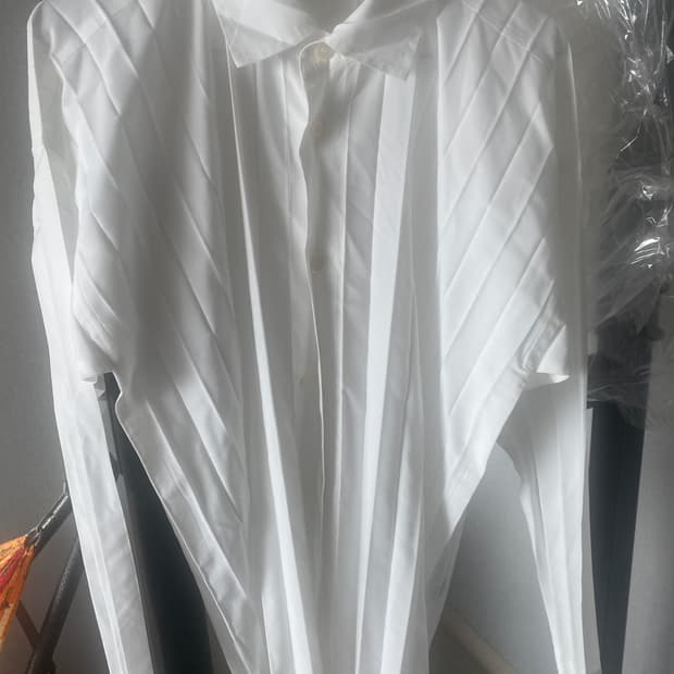 이세이 미야케 옴므플리스 화이트셔츠