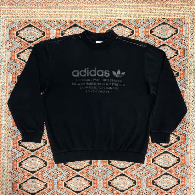 아디다스 오리지날 스펠로고 블랙 맨투맨 남성100