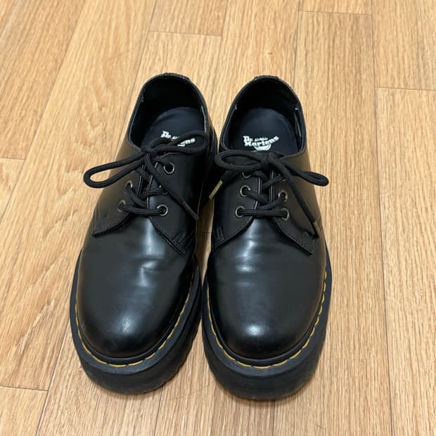 닥터마틴 쿼드블랙 250