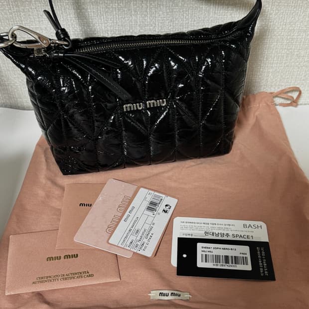 MIUMIU 미우미우 페이던트 스피릿 시레 미니백 블랙