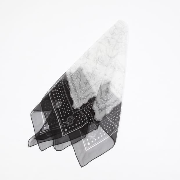 Soloist 스카프 구매