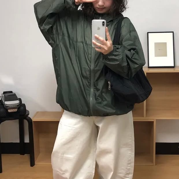 백 스터드 커브핏 팬츠