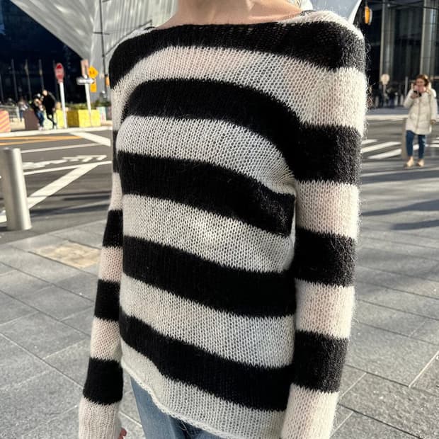 brandy melville 스트라이프 모헤어 스웨터