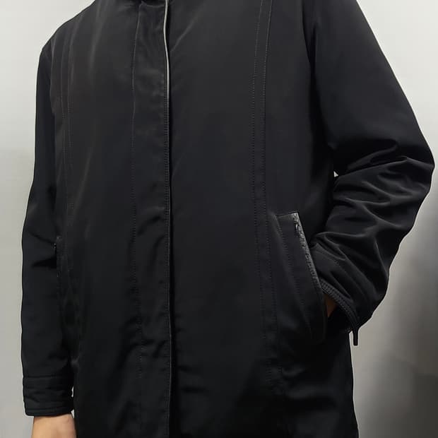 Givenchy 지방시 블랙 자켓 100-105사이즈