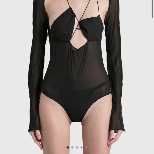 Nensi Dojaka 넨시 도자카 : 바디수트