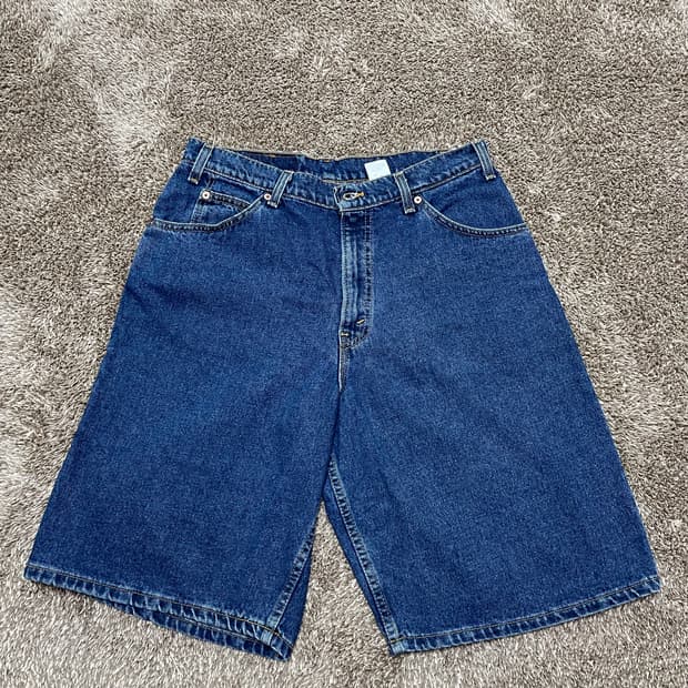90s vintage USA levis 565 shorts jorts