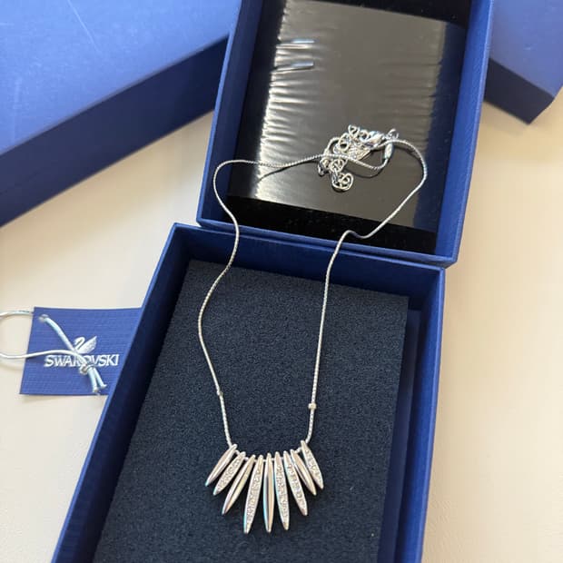 새상품) 스와로브스키 클리어 실버 스파이크 네크리스 은 목걸이 다이아 골