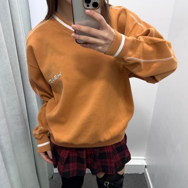 Head 오렌지브라운 브이넥 맨투맨