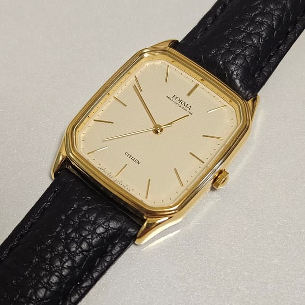빈티지 시티즌 Forma 금장 가죽 시계