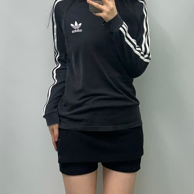 아디다스 블랙 사이드라인 롱 슬리브