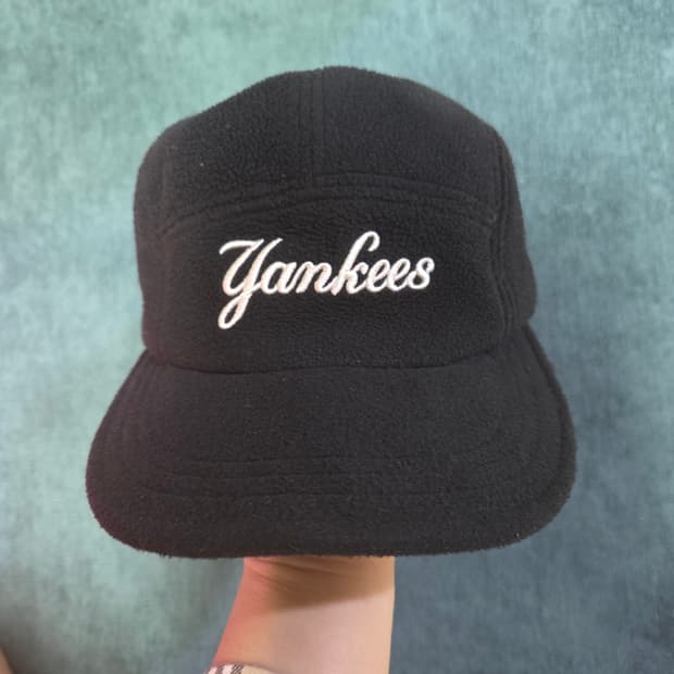 플리스 캠프캡 NY 블랙
