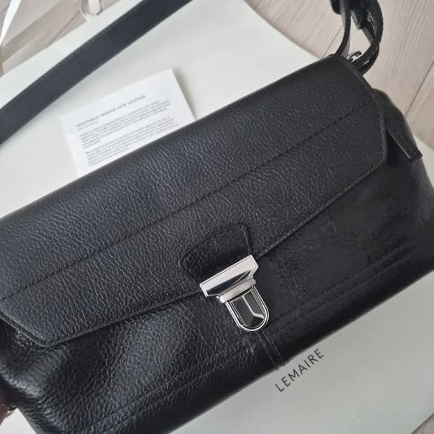 르메르 기어백 스몰 에스프레소 판매합니다