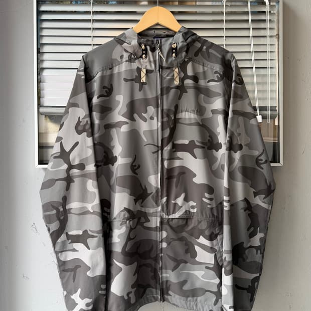 Patagonia camouflage WINDBREAKER