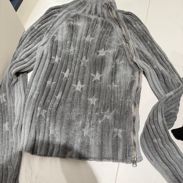 제이디드런던 니트입니다