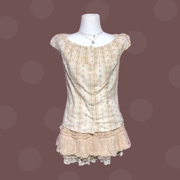 아일렛 레이스 퍼프소매 블라우스 베이지