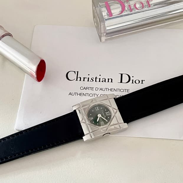 Dior 까나쥬 패턴 스퀘어 디올 시계
