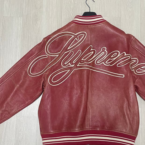 슈프림 원 레더 바시티 레드 L