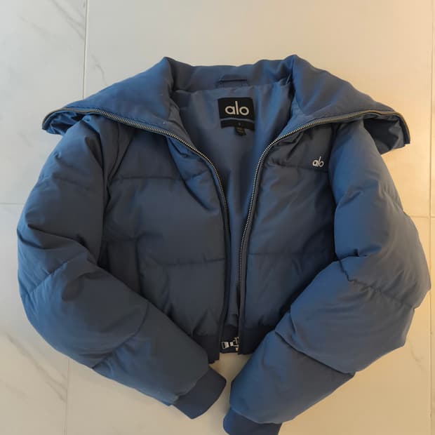 알로 여성 패딩
