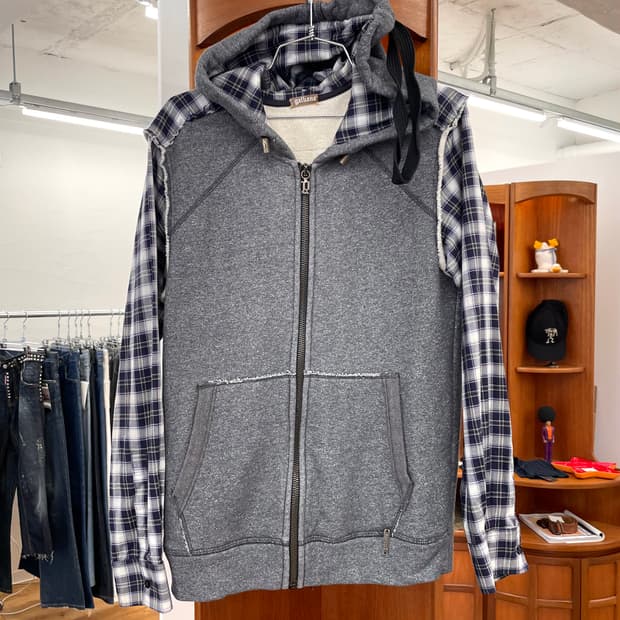 [M] 존갈리아노 셔츠 슬리브 후드 집압