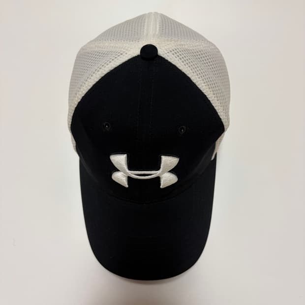 언더아머 메쉬 볼캡 모자