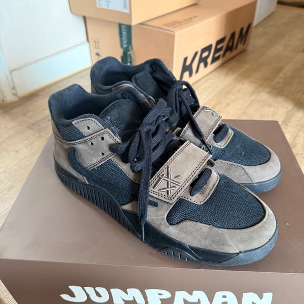 [275] 조던 x 트래비스 스캇 점프맨 잭 TR 블랙 앤 다크 모카