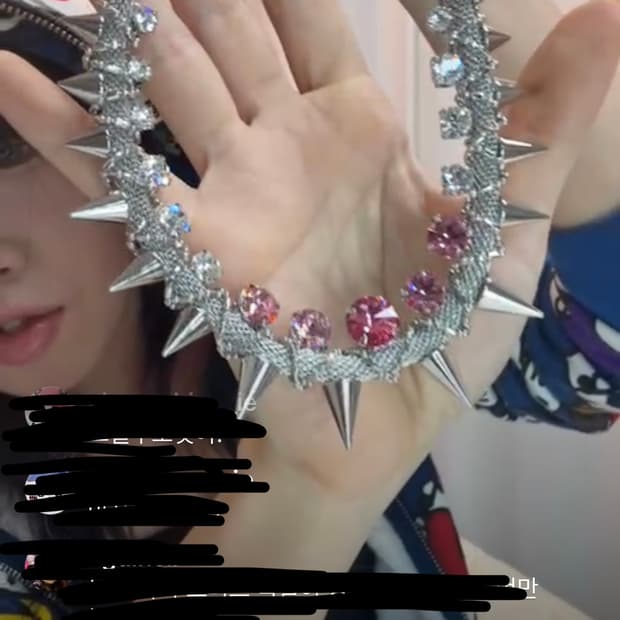 빈티지 스터드 핫핑크 스톤 목걸이