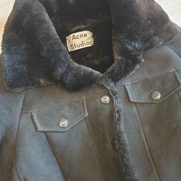 아크네 (Acne studios) 양가죽 무스탕