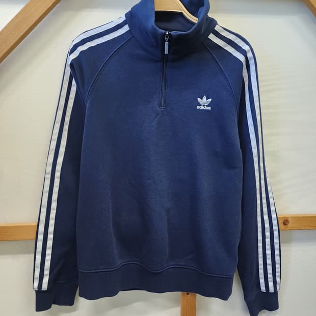 아디다스 플라워 패턴 트랙탑